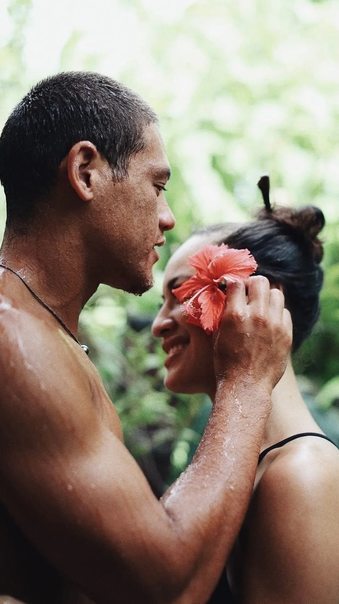 Sacred polarity and tropical romantic lifestyle