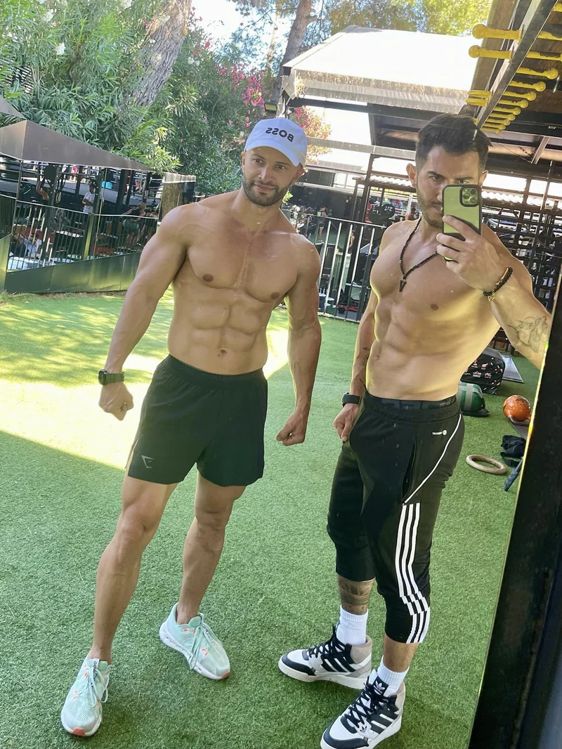Maxim Lagoshin — athleticism, form, and outdoor training